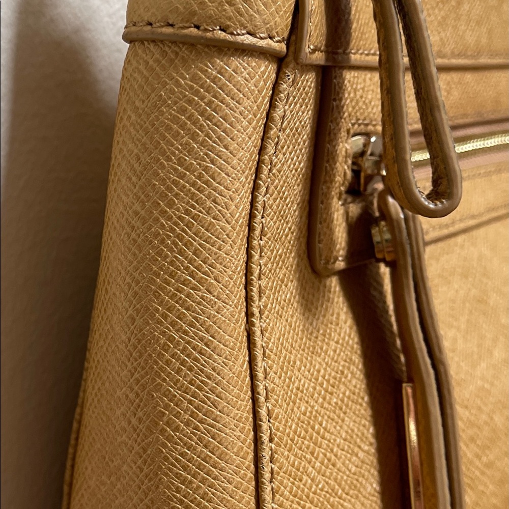 Saks 5th Ave Black Label Crossbody Bag - Picture 3 of 11